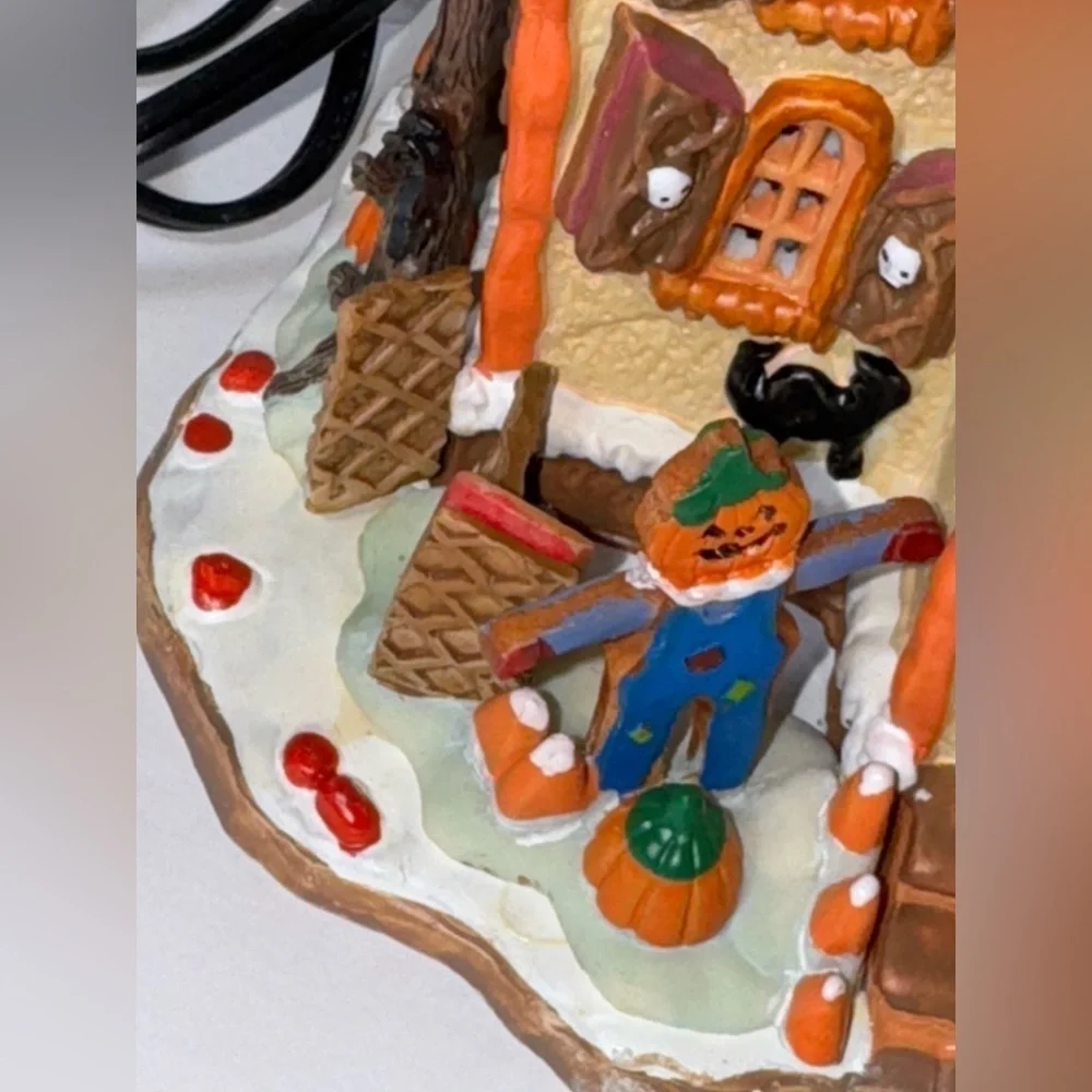 Lemax Not-So-Nice Manor Halloween Village porcelain Lighted House Spooky Town
